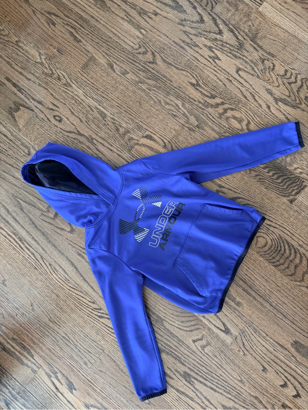 Under Armour Boys Blue hoodie YXS
